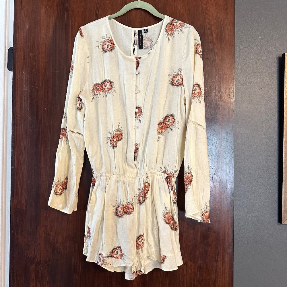 NWT Knot Sisters Romper